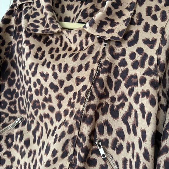 Jacket - Picture 7 of 8